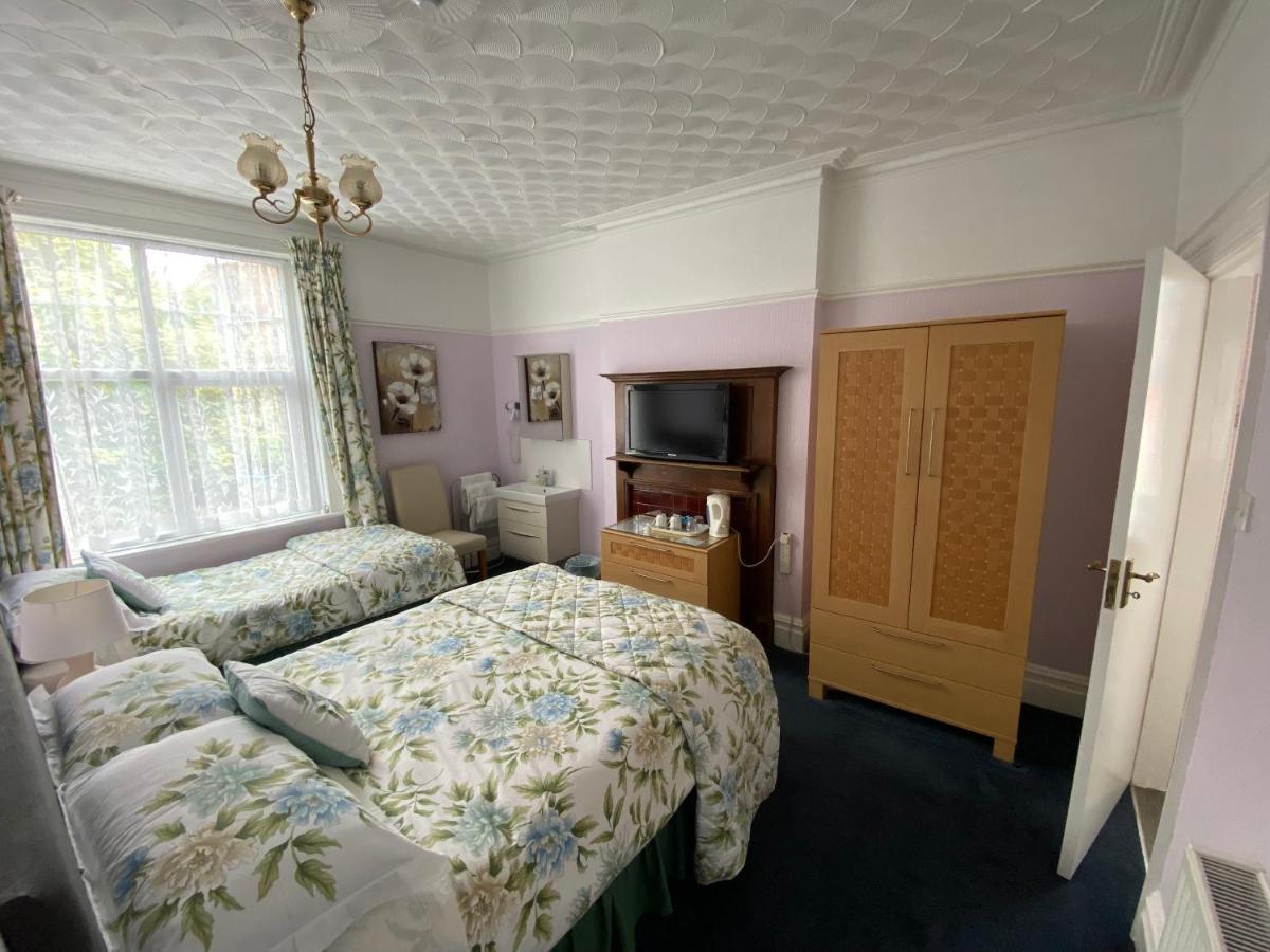 Minton Lodge Hotel Борнмът Екстериор снимка
